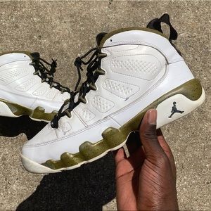 Jordan 9 Retro Statue Militia Green 2015 Size 7
